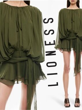 NWT • LIONESS Long Sleeve Chiffon Mini Dress